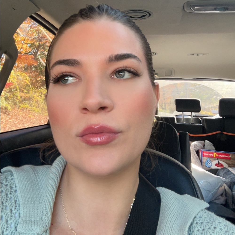 Meet your Posher, Kaileigh